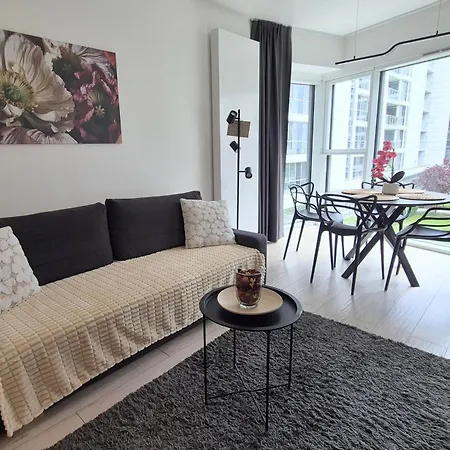 Towarowa Harmony Apartment, Free Parking, Air-conditioning, Self Check-in 24h Apartment *