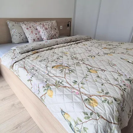 Towarowa Harmony Apartment, Free Parking, Air-conditioning, Self Check-in 24h Apartment *