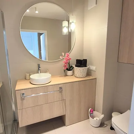 Apartment Towarowa Harmony Apartment, Free Parking, Air-conditioning, Self Check-in 24h Poznan
