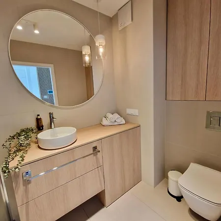 Apartment Towarowa Harmony Apartment, Free Parking, Air-conditioning, Self Check-in 24h Poznan