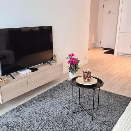Towarowa Harmony Apartment, Free Parking, Air-conditioning, Self Check-in 24h Apartment Poznan
