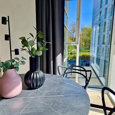 Towarowa Harmony Apartment, Free Parking, Air-conditioning, Self Check-in 24h Poznan